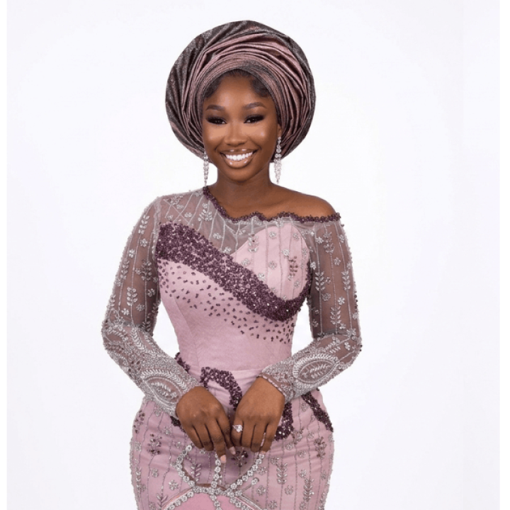 Newest Nigerian lace dress: Nigerian wedding dress