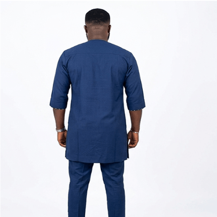 Elegant African men's suit: dashiki wedding attire